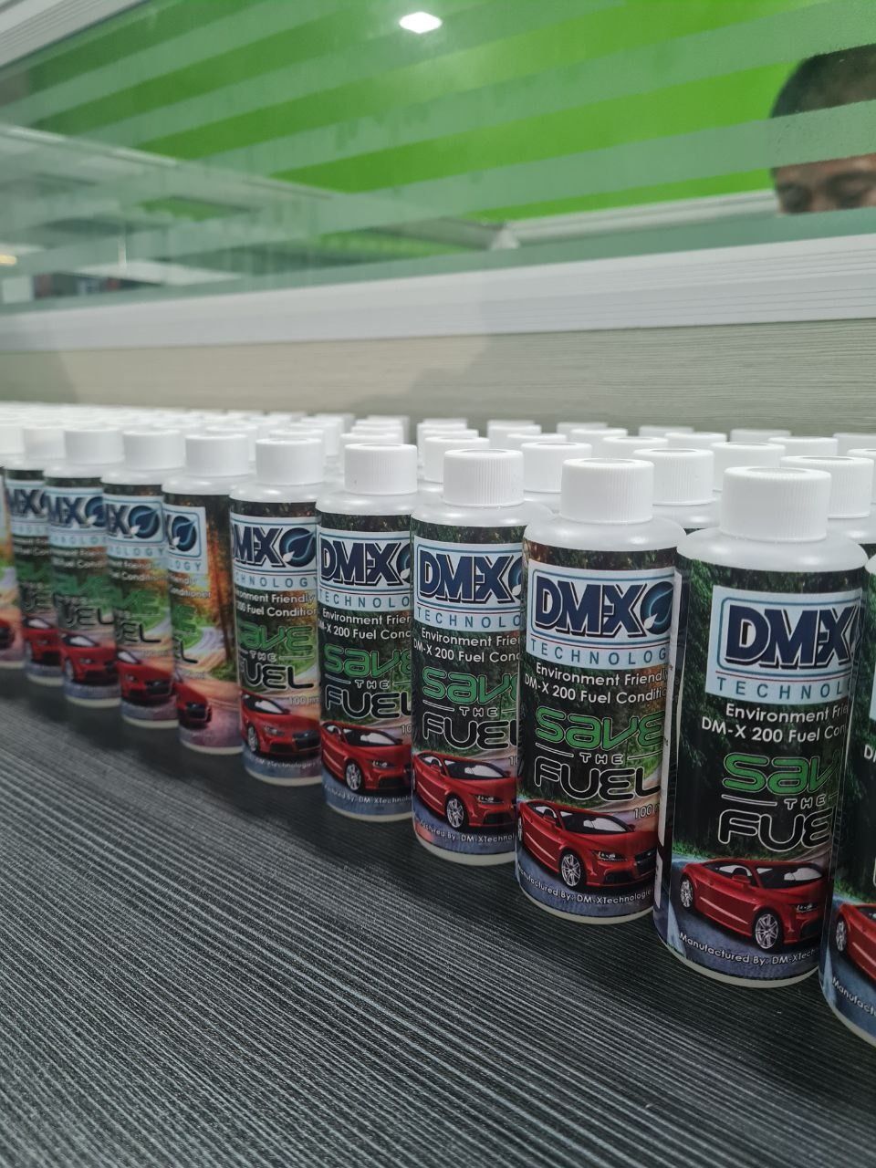 DM-X 200 product bottle photo from the DM-X website